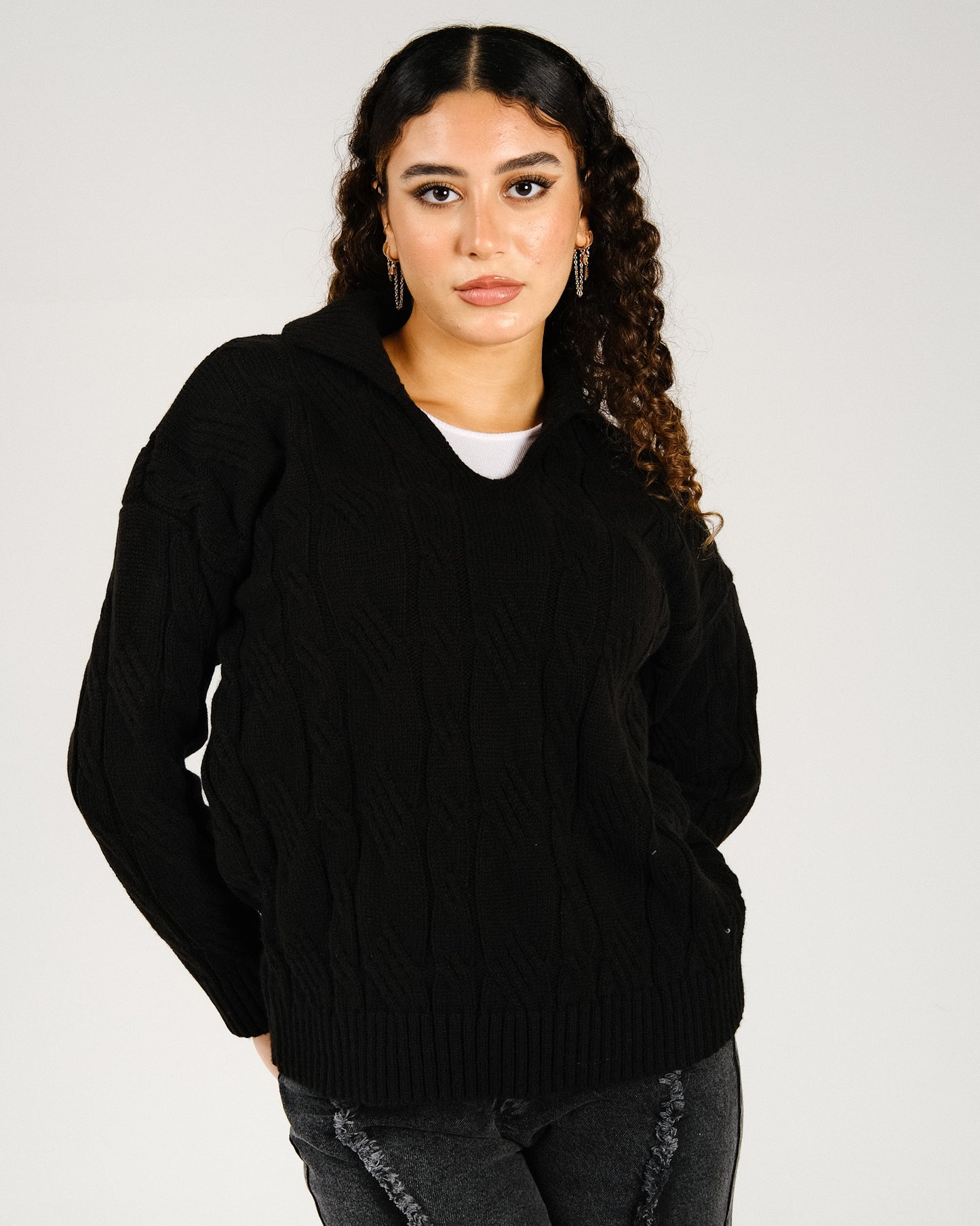 Knitted sweater-black