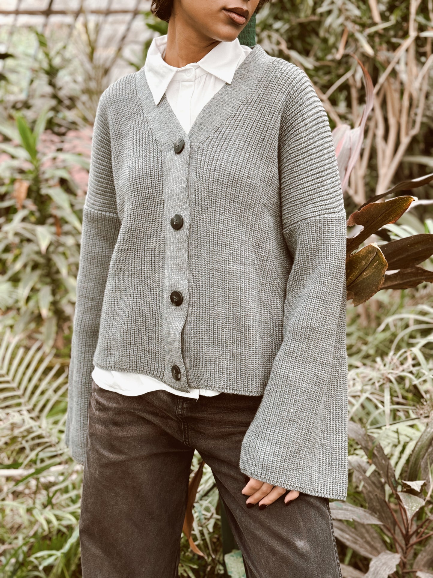 Knit cardigne- Gray