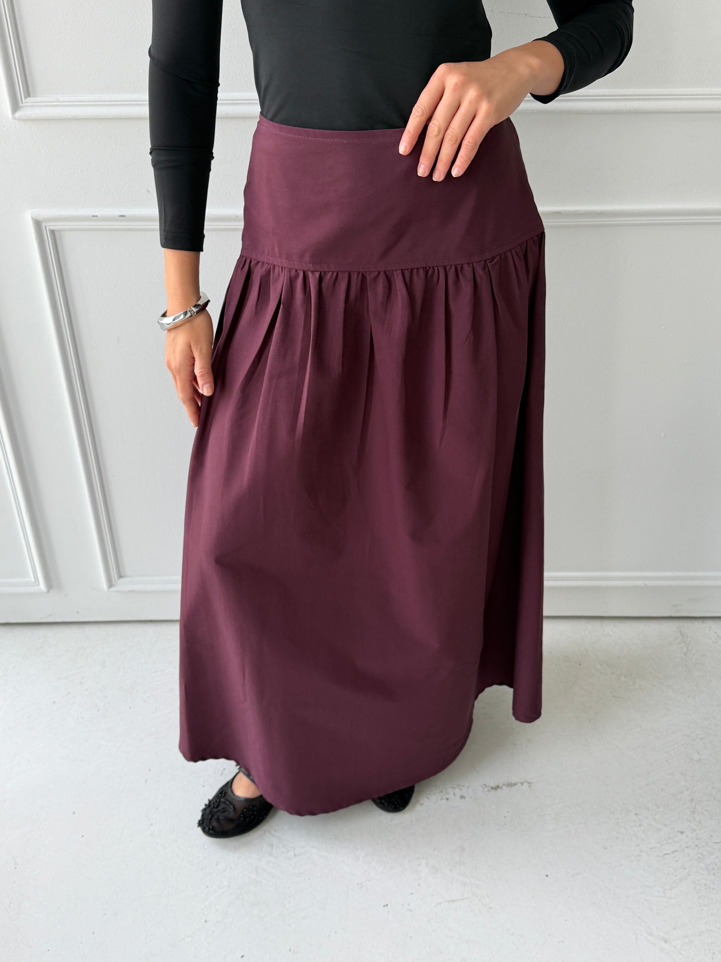 Drop waist skirt-burgundy