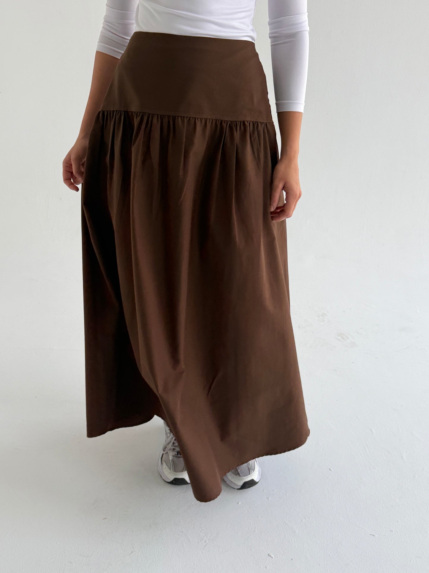 Drop waist skirt-brown