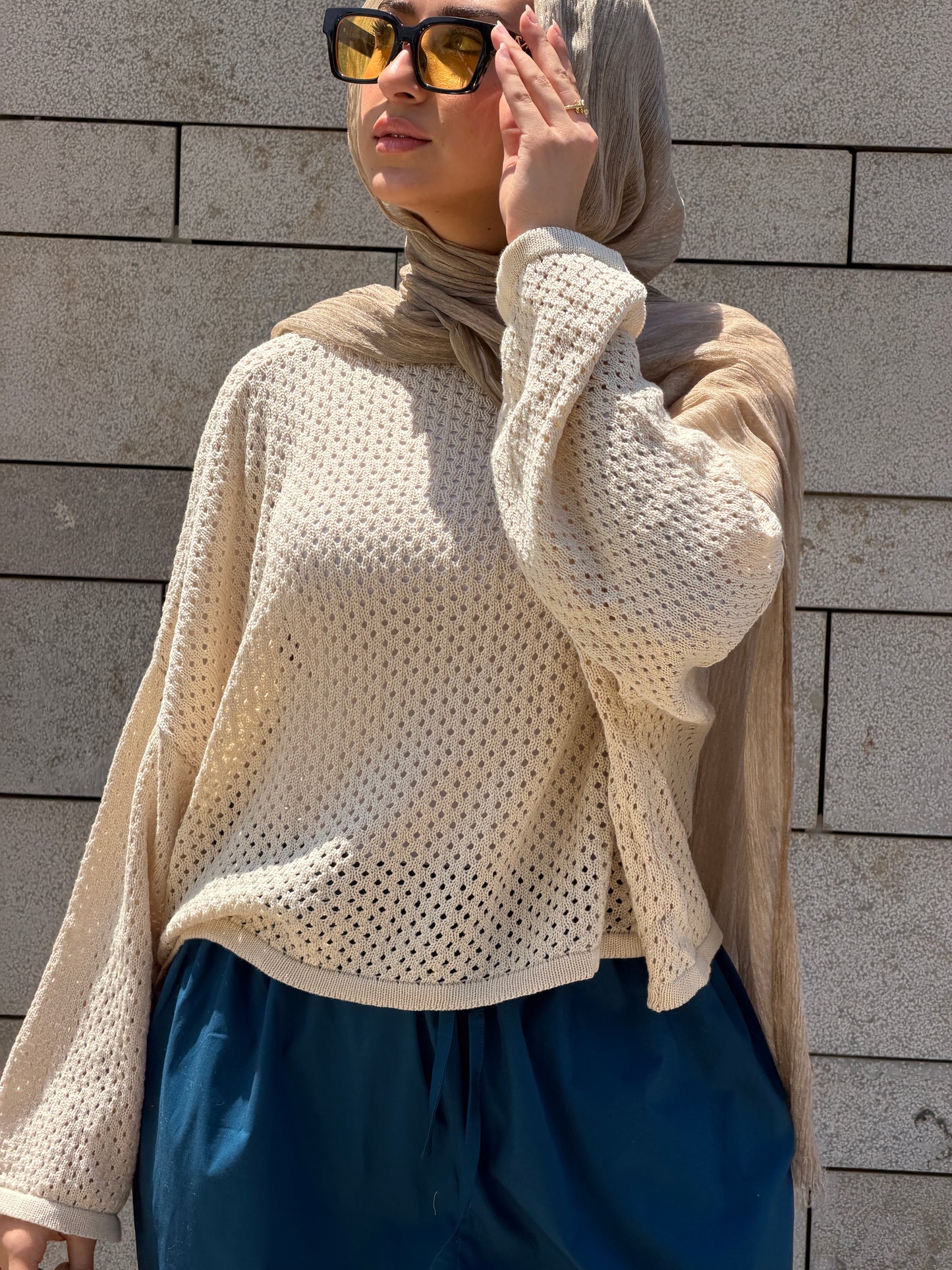 Cropped knit top-beige