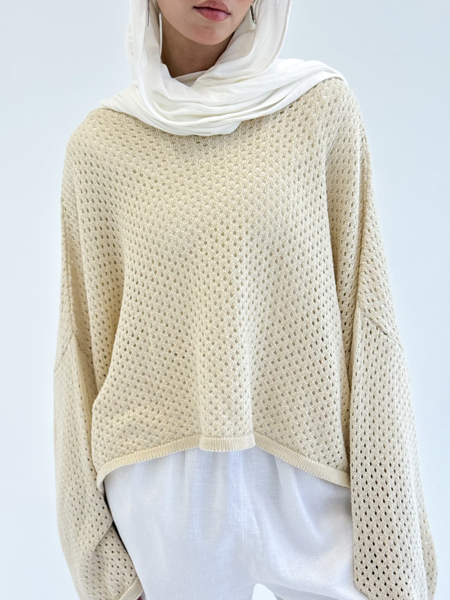 Cropped knit top-beige