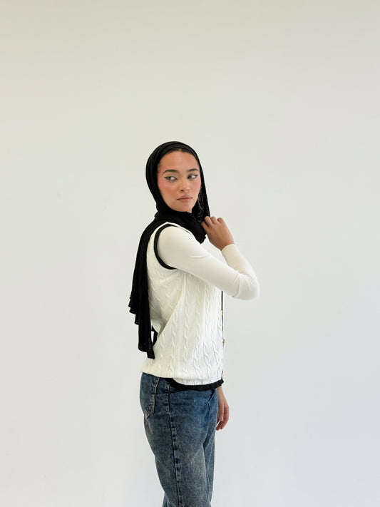 Black& white Knit vest