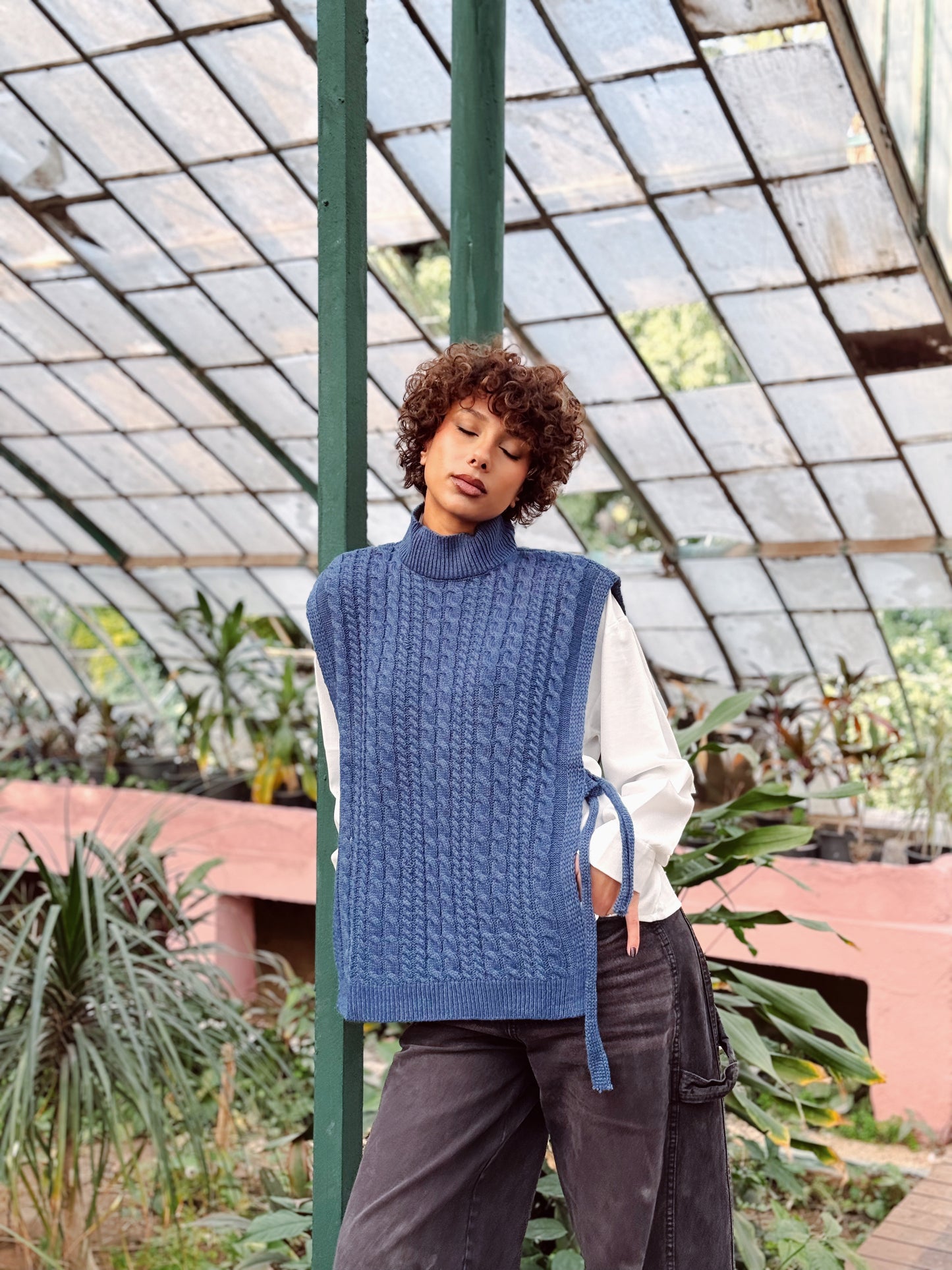 Knit vest-blue