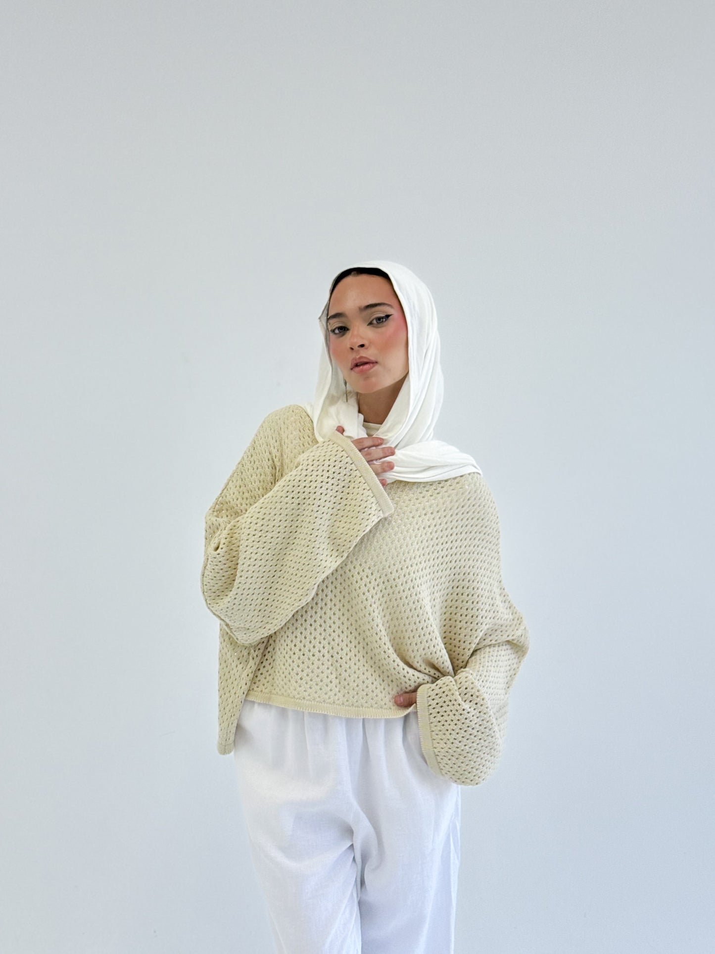 Cropped knit top-beige